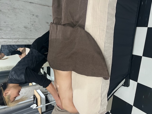 経絡オイルセラピー又は経筋リリース施術